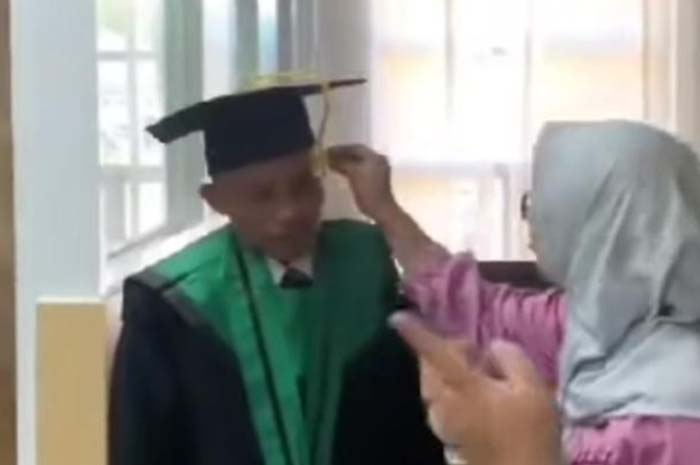 Kisah Viral Mahasiswa IAIN Gorontalo: Wisuda Sendiri Gara-Gara Bangun Terlambat