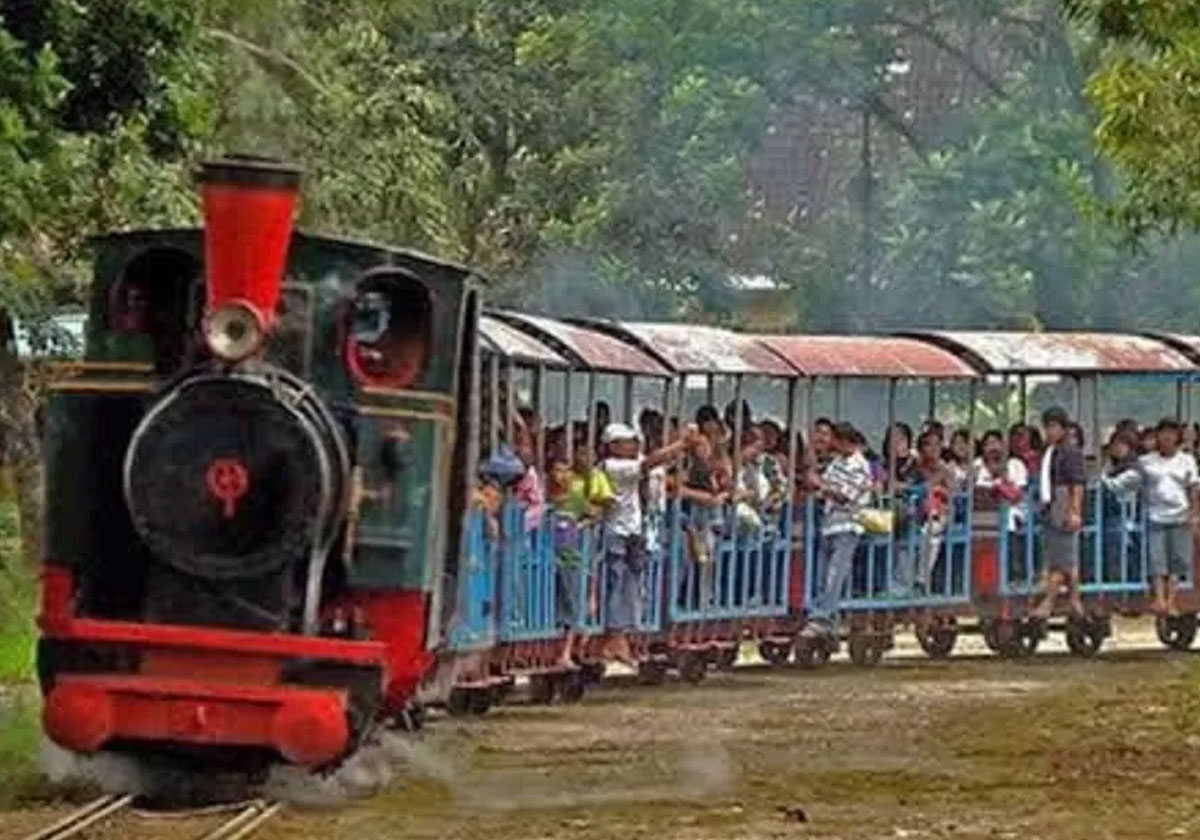 Wisata Edukasi di Pabrik Gula Tasikmadu Karanganyar: Kereta Uap dan Sejarah Gula