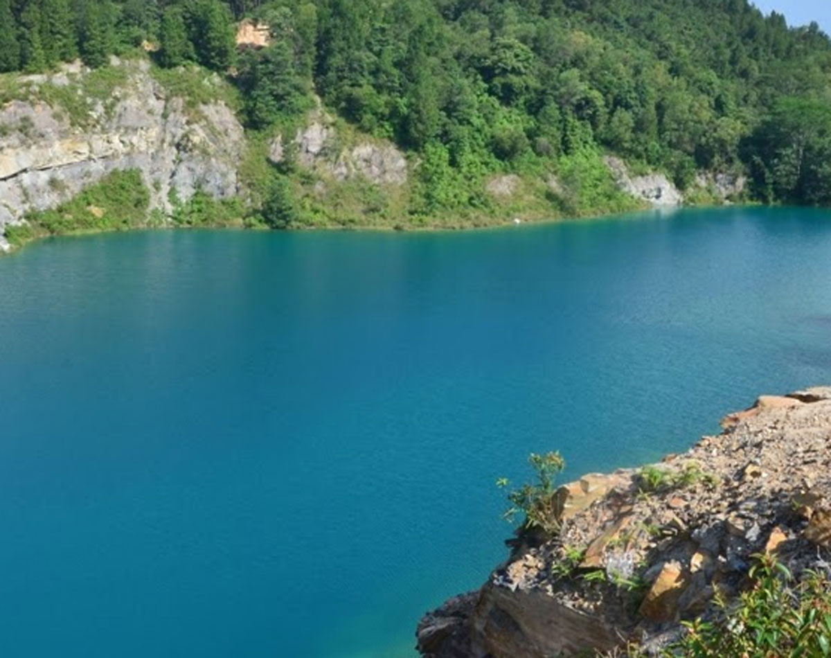 Pesona Danau Biru Keban: Destinasi Wisata Tersembunyi di Lahat yang Memukau