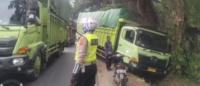 Berita Terkini: Penanganan Insiden Truck Terperosok di Banyuasin