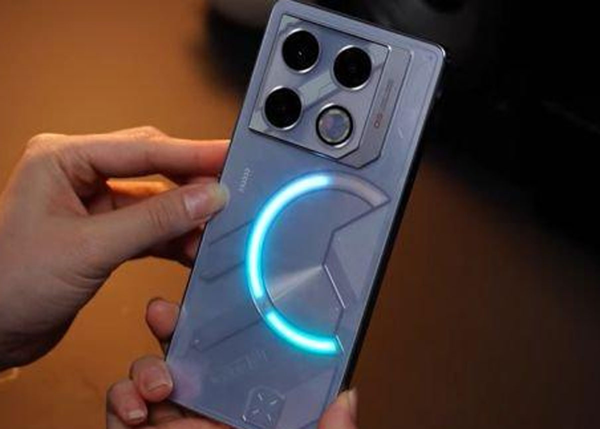 Infinix GT 20 Pro: Ponsel Gaming Futuristik dengan Performa Gahar di Bawah 5 Juta!