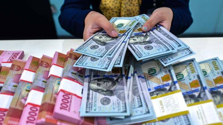 Rupiah Jumat Siang Menguat ke Rp15.500/USD; Konsolidasi Dekat 7 Minggu Tertingginya