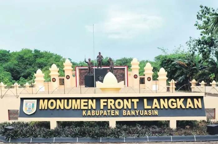 Monumen Front Langkan: Jejak Bersejarah di Pangkalan Balai Kabupaten Banyuasin, Sejarah dan Budaya !