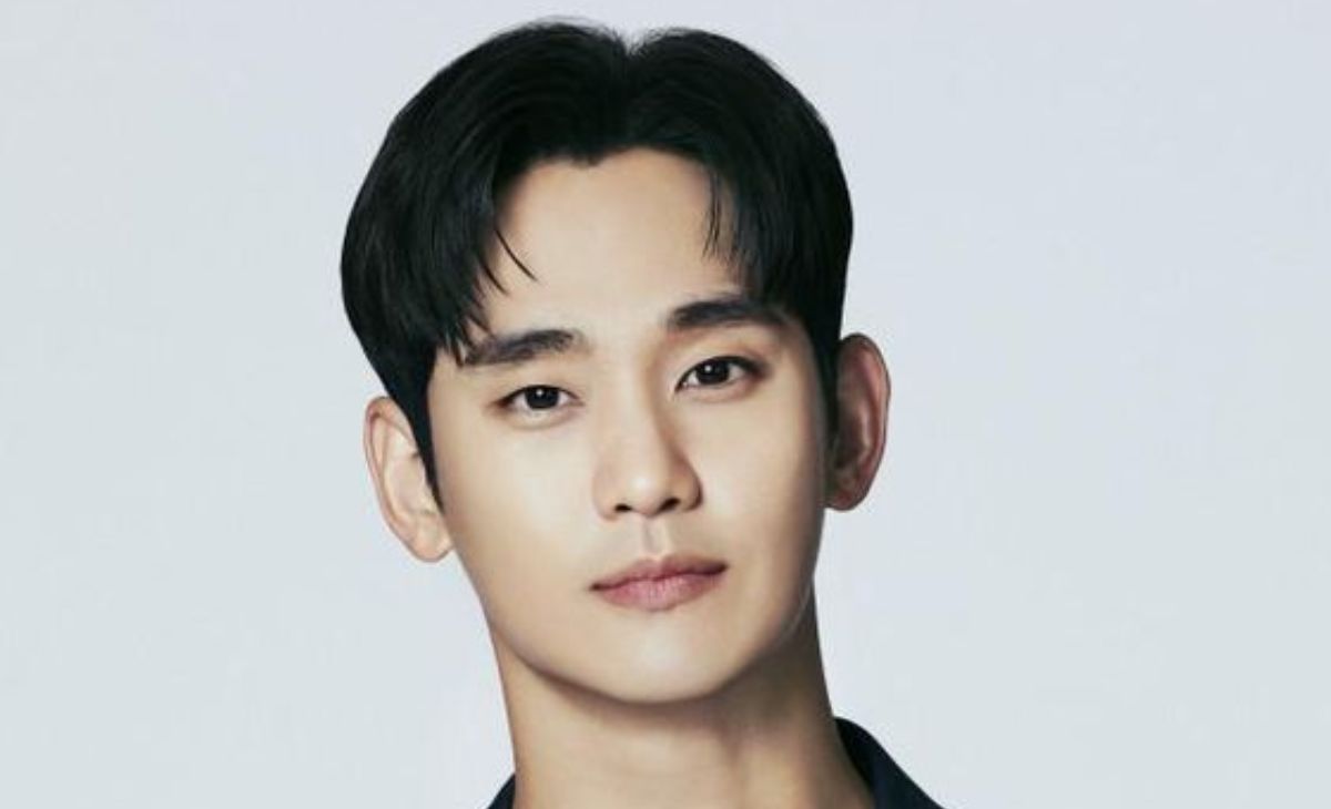 Kim Soo-hyun Tunjukkan Dedikasi dan Profesionalitas dalam Fan Meeting 'Eyes On You' di Jakarta