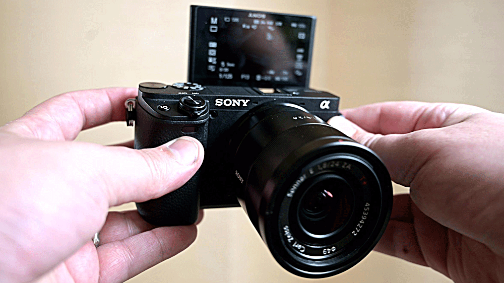 Rekomendasi Kamera Vlogging 2025–2026: Sony A6400 Masih Jadi Juara di Kelas Harga Terjangkau!