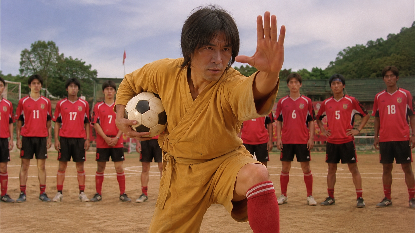 Kung Fu Soccer Jadi Perbincangan! Stephen Chow Kembali dengan Perpaduan Sepak Bola dan Bela Diri