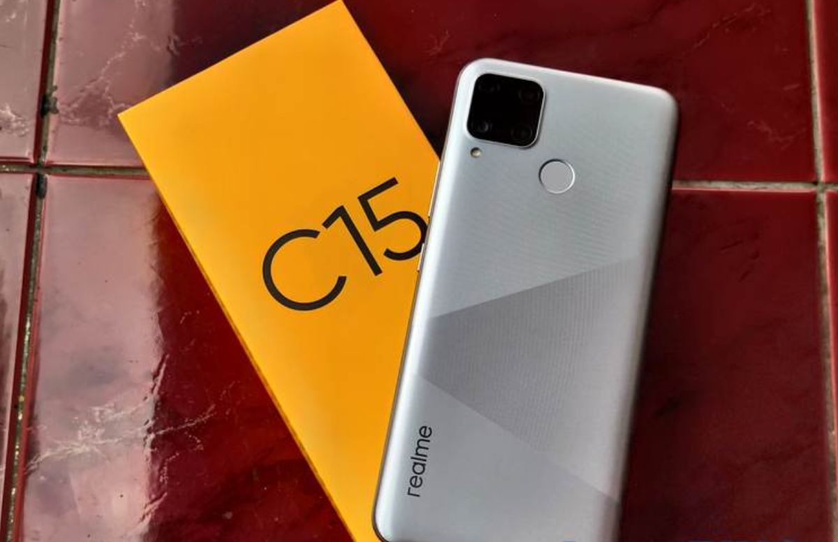 Tips Menyimpan Realme C15 Saat Hiking: Aman dari Air dan Benturan, Aktivitas Alam Tanpa Cemas!