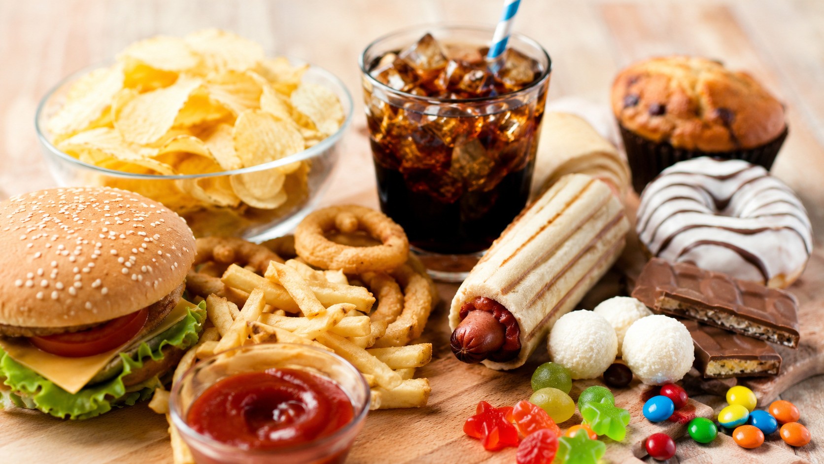Jangan Sampai Salah Makan! Ini Daftar Makanan dan Minuman yang Perlu Dihindari