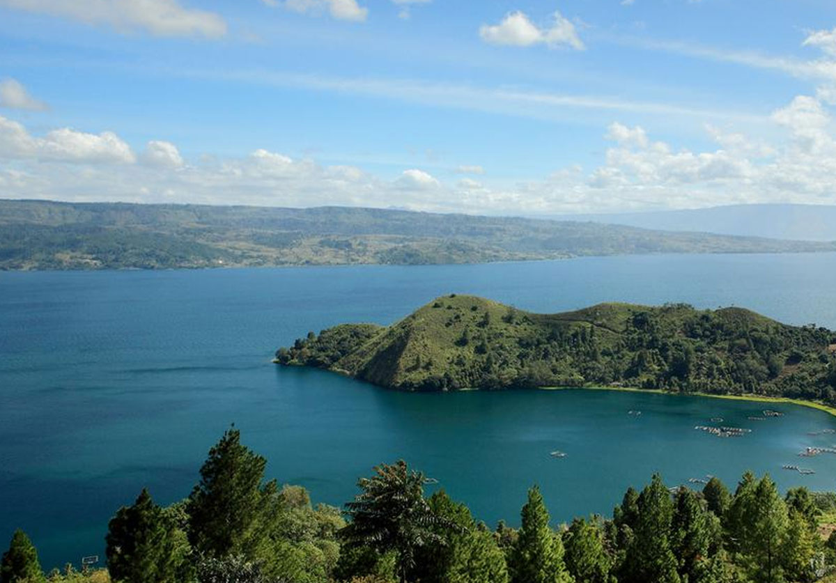 Pesona Danau Toba: Destinasi Ikonik Sumatera Utara yang Memikat Hati