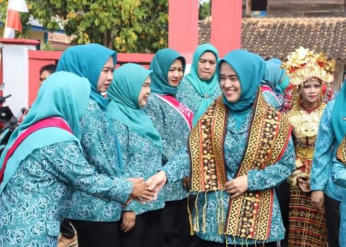 TP PKK Kabupaten OKU Selatan Sosialisasi Perilaku Hidup Sehat melalui Kegiatan Penilaian IVA Test