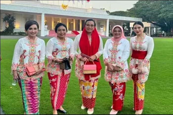 Angela Tanoesoedibjo Memaknai Kebaya Sebagai Simbol Wanita Tangguh dan Bersahaja 