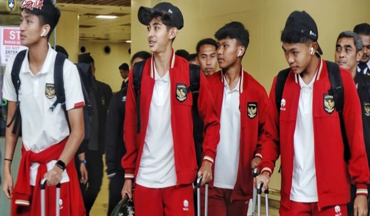 Tim U-17 Indonesia Tiba di Surabaya untuk Misi Pertandingan Besar