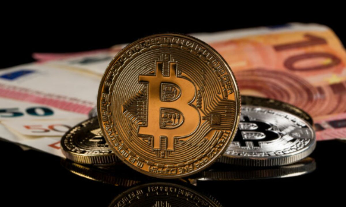 Meluncur Tinggi Bersama Persetujuan SEC: Bitcoin Siap Menembus Langit dengan Lonjakan ke $60,000!