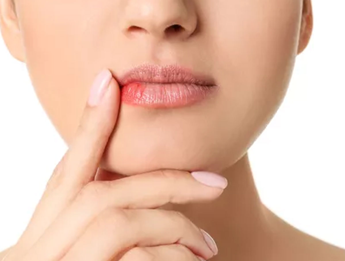 Bibir Bawah Sering Kedutan? Ini Penyebab, Solusi, dan Tanda Bahaya yang Perlu Kamu Tahu!