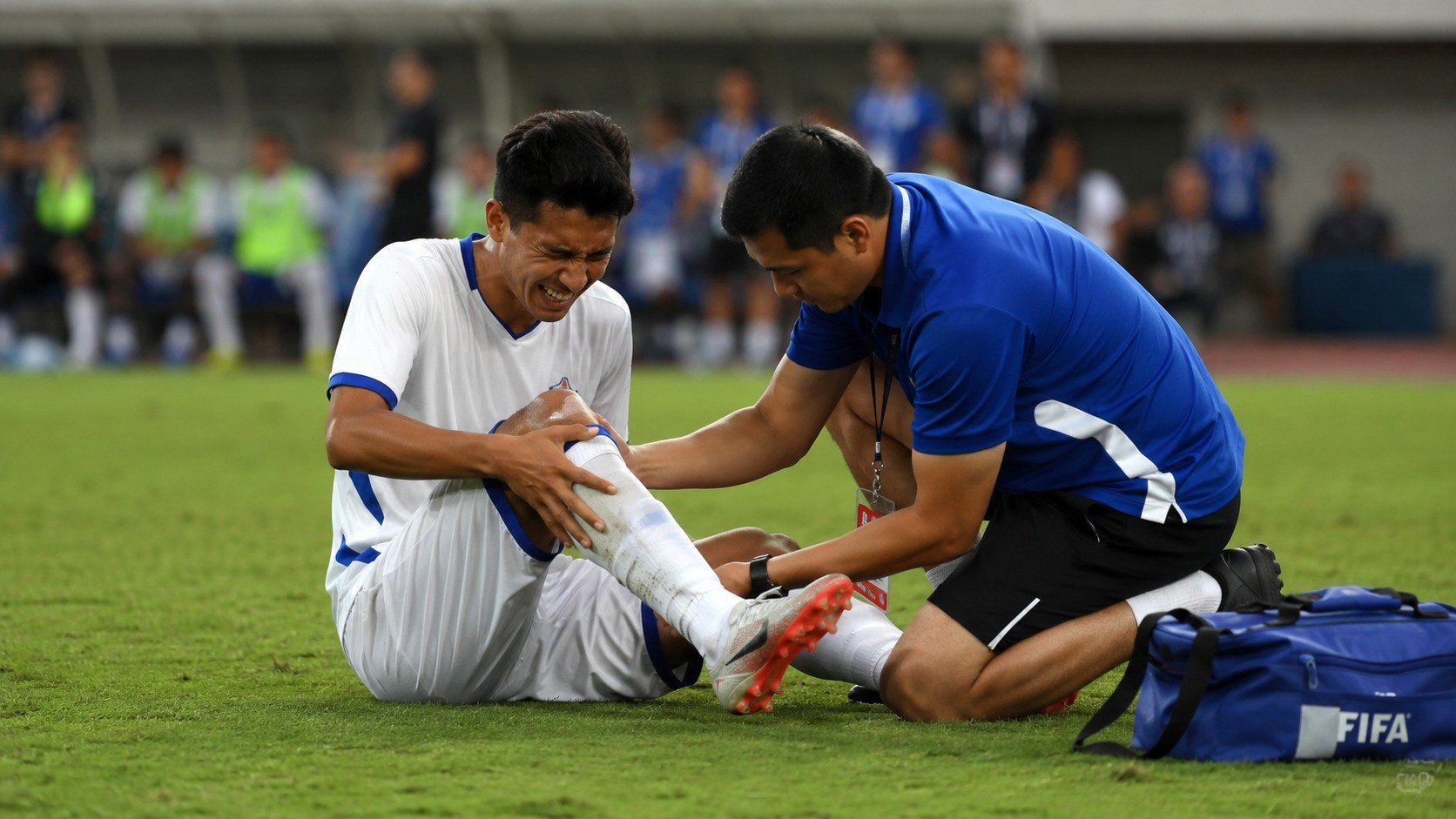 Cedera Saat Bermain Bola? Lakukan Langkah Ini Sebelum Terlambat