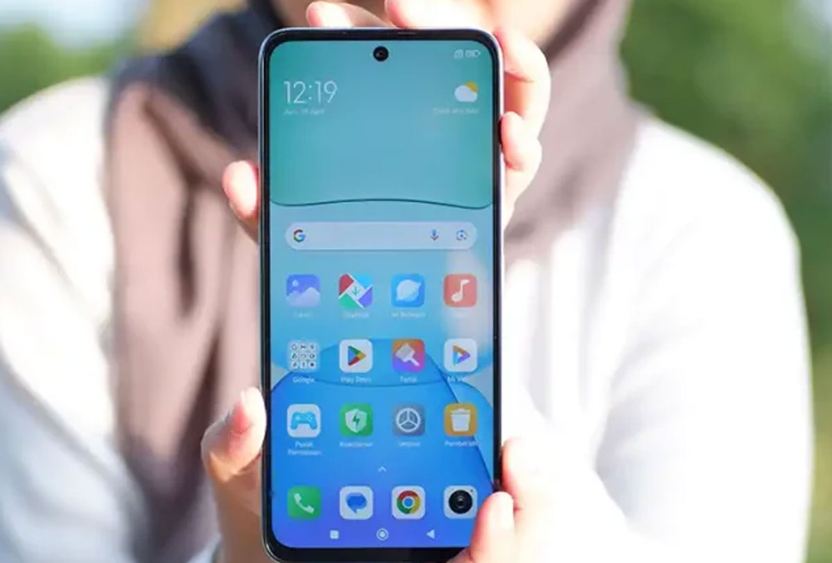 Desain Ergonomis Redmi 13: Perpaduan Nyaman dan Mewah untuk Pengguna Modern