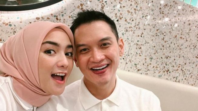 Rizky Aditya Bakal Te DNA Anak Wenny, Citra Kirana Tetap Beri dukungan 