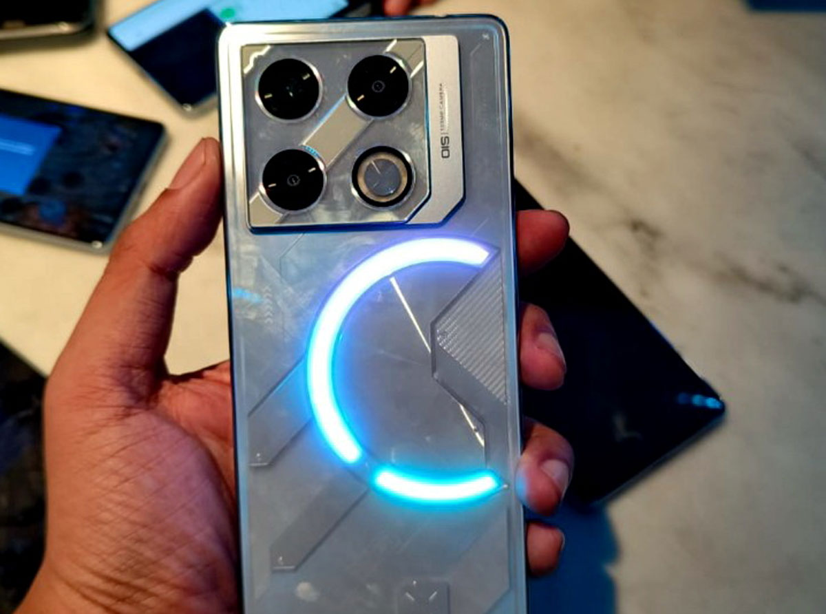 Infinix GT 20 Pro: Smartphone Gaming Rp 4 Jutaan dengan Desain Mecha dan Lampu RGB yang Futuristik
