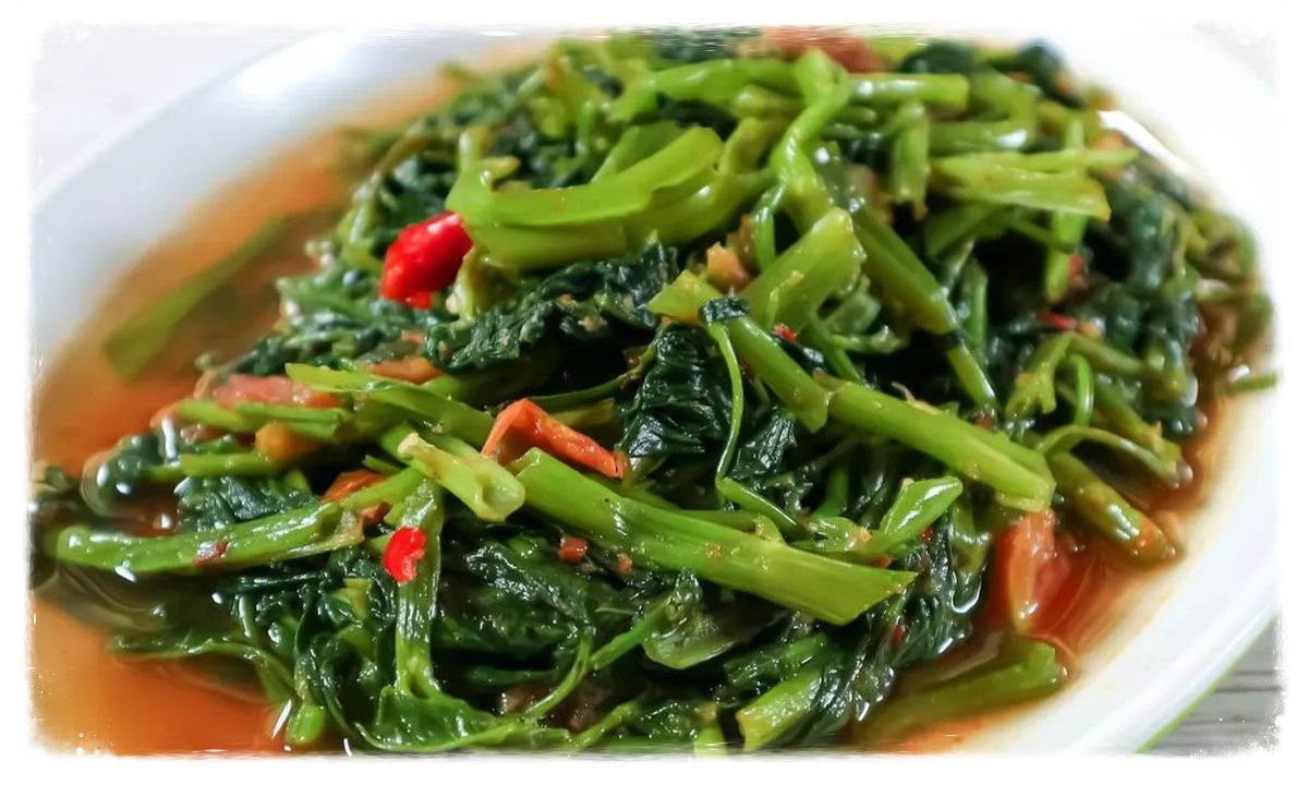 10 Manfaat Kangkung Bagi Kesehatan dan Kecantikan