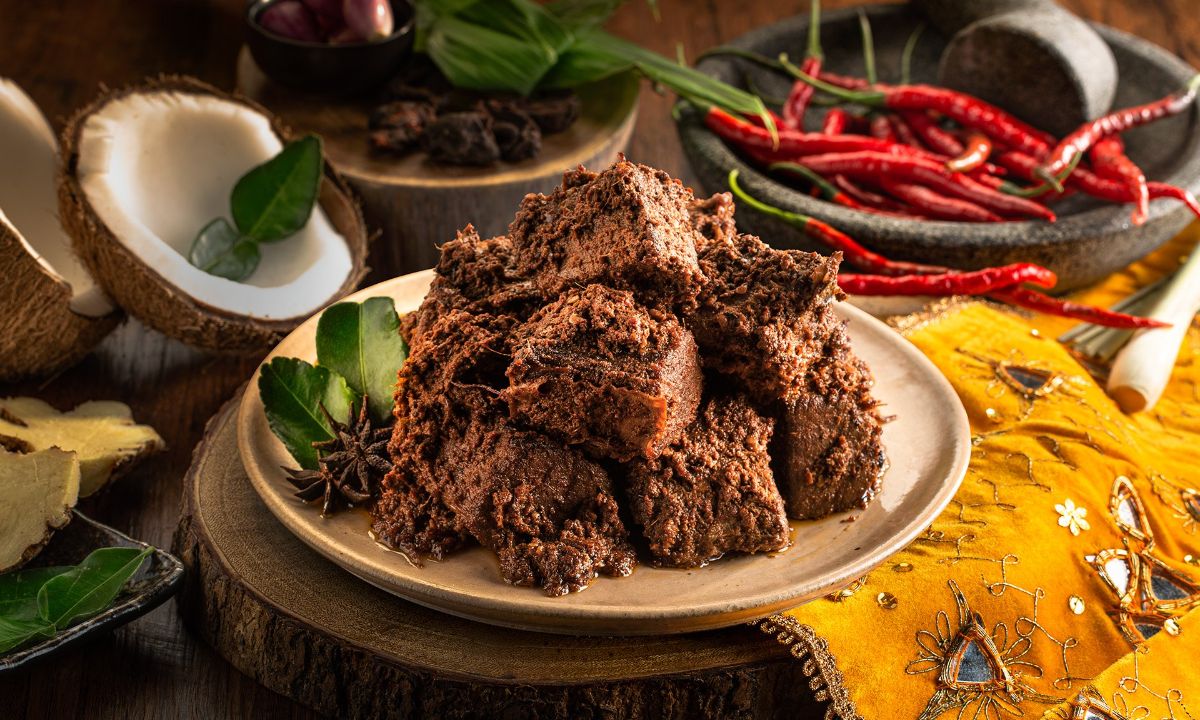 Asal Usul Rendang dan Sejarah Perjalanannya Dari Minangkabau Hingga di Kenal Oleh Seluruh Dunia