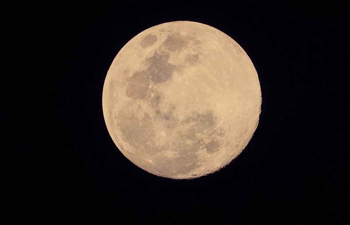 Akan Terjadi di Atas Kepalamu! 5 Keajaiban Langit Juli 2025 yang Tak Boleh Dilewatkan