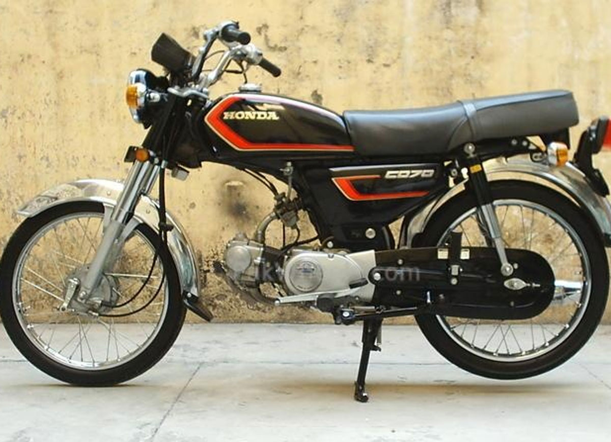 CD-70, Mitra Setia Pekerja Harian: Tangguh, Irit, dan Siap Tempur di Jalanan