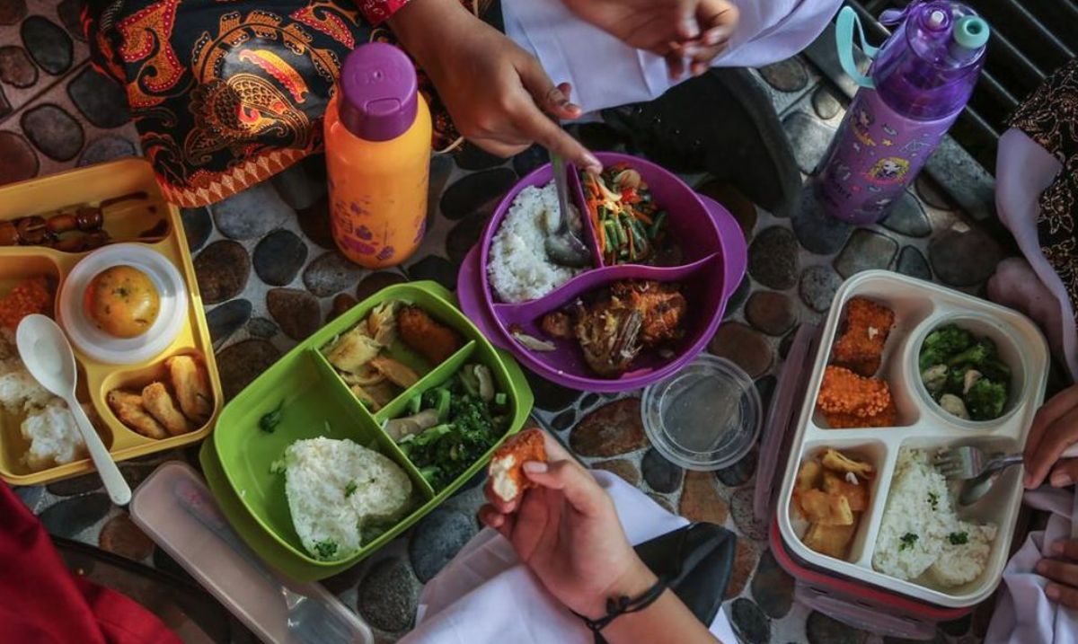 30.000 Titik Makan Bergizi Gratis Telah di Jalankan, Gimana Dampaknya di Lapangan,Apa Kata Mereka?