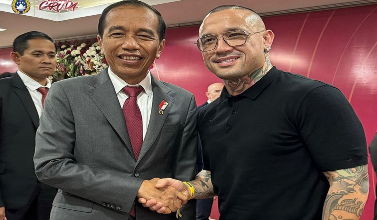 Radja Nainggolan dengan Presiden Joko Widodo, Mereka Bahas Apa? 