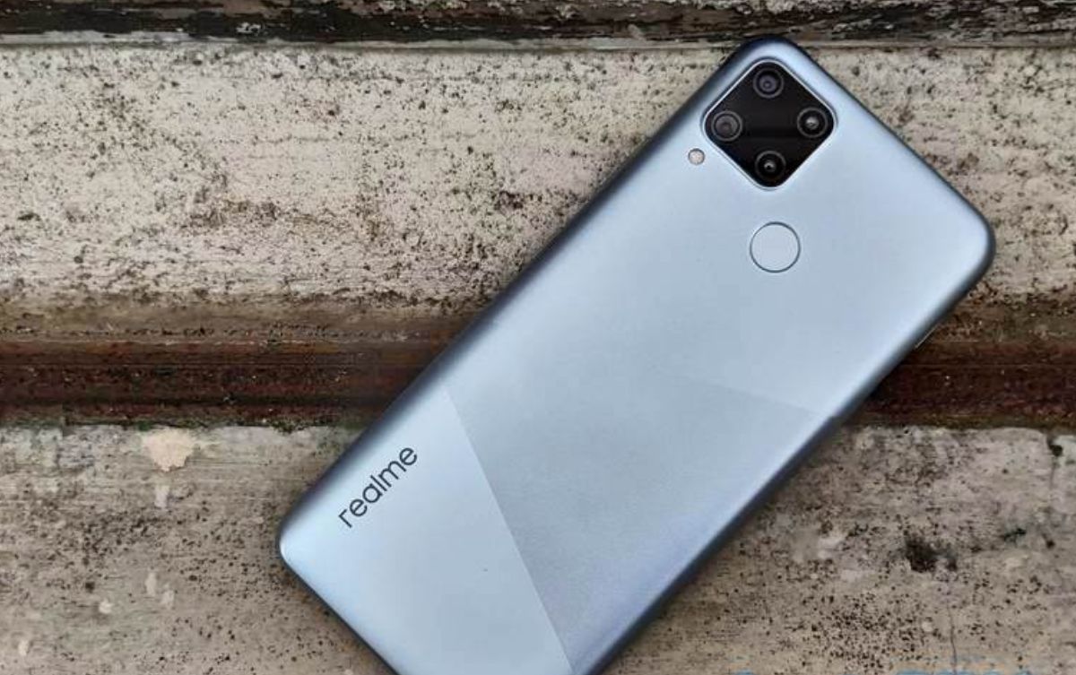 Ini Dia! Pengalaman Hiking Ringan dengan Realme C15: Nyaman atau Justru Merepotkan?