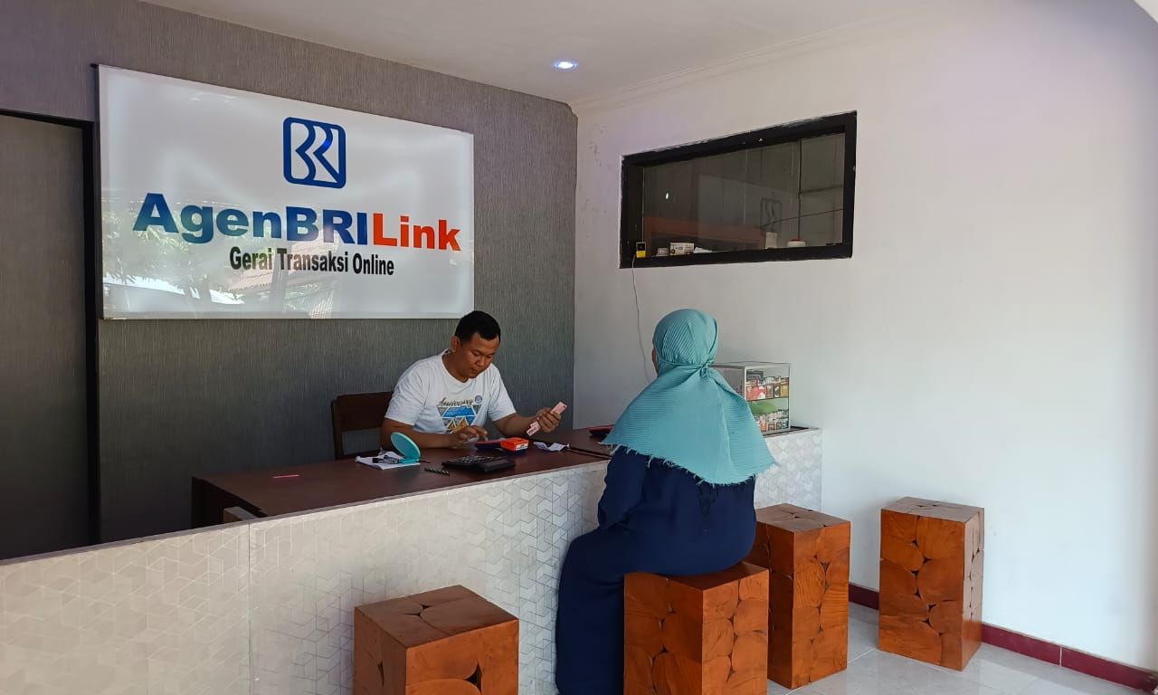 Agen BRILink di Situbondo: Dekatkan Layanan Perbankan untuk Masyarakat Pedesaan