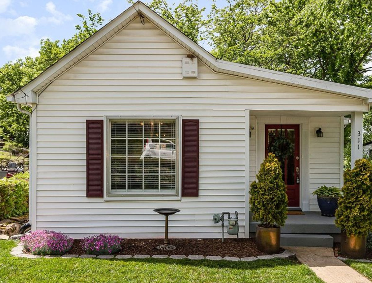 Hadirkan Nuansa Suburb Amerika di Rumah 6×8: Desain American Style 2 Kamar yang Memikat dan Fungsional