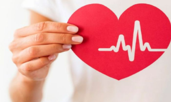  Kerja Keras Berdampak Buruk pada Kesehatan Jantung? Kok Bisa!