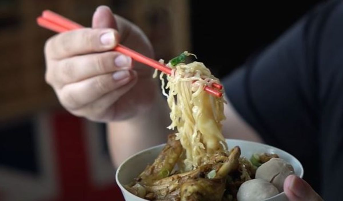 Wanita Wajib Cek! Inilah Dampak Bakso dan Mie Ayam pada Siklus Menstruasi Wanita