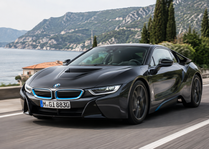 BMW i8 Coupe dan Roadster: Sportscar Plug-in Hybrid Futuristis yang Kini Jadi Koleksi Premium