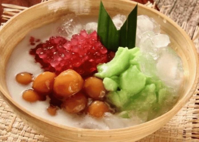 Es Bubur Sumsum, Takjil Legendaris Paling Diburu Saat Ramadhan: Segar, Manis, dan Bikin Nagih!