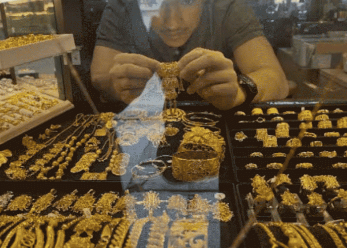 ​Ironi Kilau Emas Menakar Kekuatan Safe Haven di Bawah Bayang-Bayang Hegemoni USD