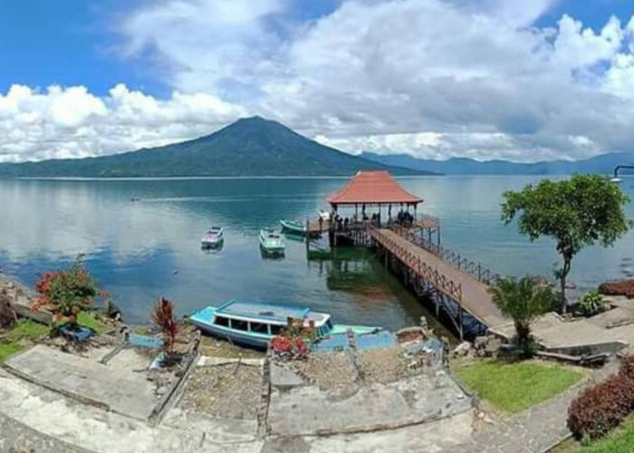 Menyapa Fajar di Danau Ranau: Surga Tenang di Perbatasan Sumsel-Lampung!