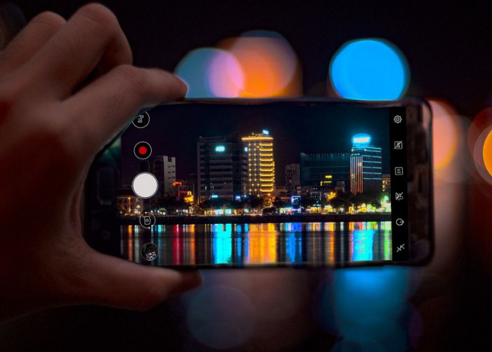Wah! Realme C15: Aktivitas Malam Lebih Tenang dengan Tampilan Gelap yang Nyaman di Mata Lho!