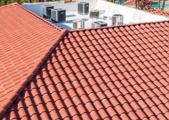 Genteng Tanah Liat vs Beton: Panduan Memilih Atap Rumah yang Tepat Bagi Anda