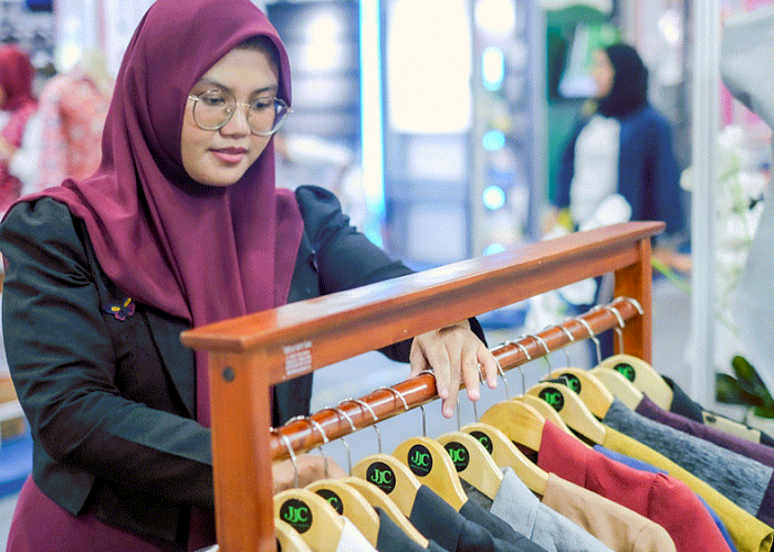 LinkUMKM BRI Bantu UMKM Naik Kelas, JJC Rumah Jahit Sukses Kembangkan Fesyen Wastra Eksklusif