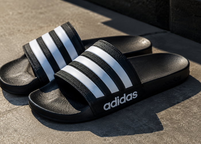 Sandal Adidas Adilette Jadi Pilihan Casual, Ini Harga dan Spesifikasinya