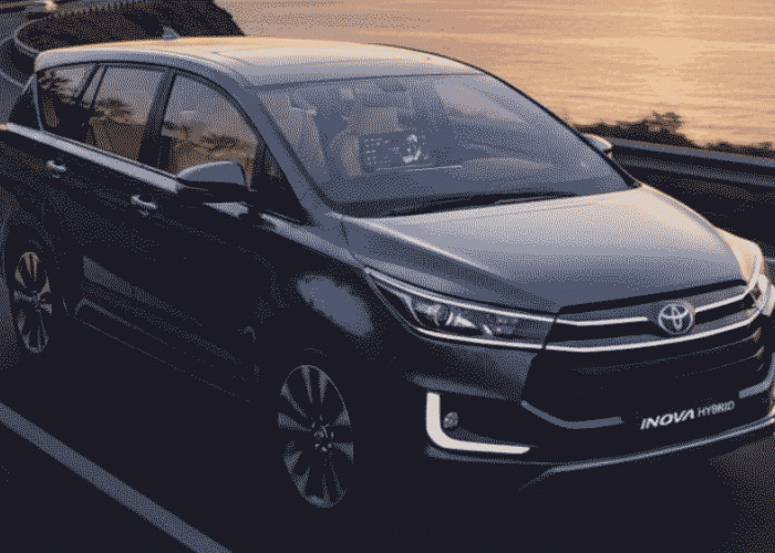 Mengapa Toyota Innova Crysta Hybrid 2026 Jadi Pilihan Utama? Efisiensi Bahan Bakar dan Performa TangguhSempura