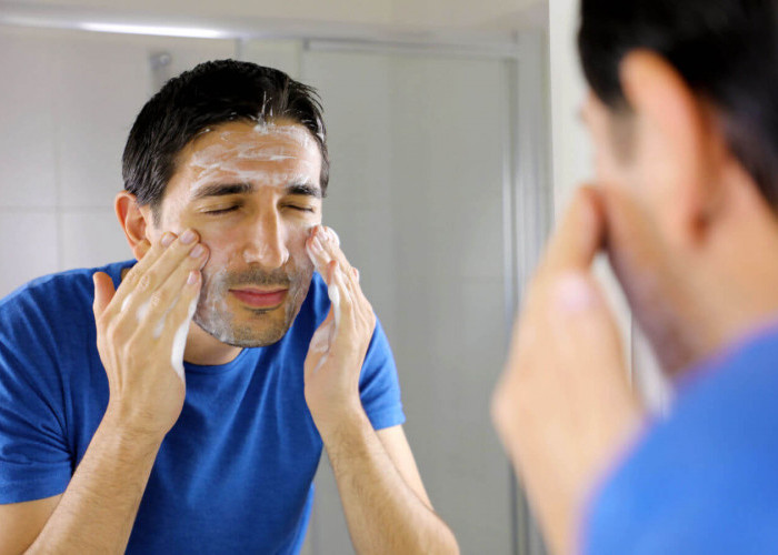 Mengapa Pria Perlu Skincare Wajah? Berikut 4 Alasan