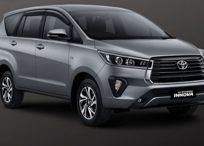 Perbandingan Simulasi kredit mobil bekas: Isuzu Panther vs Innova Reborn di Desember 2025