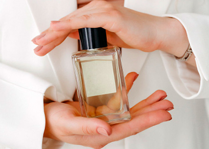 Ini Dia!! 5 Parfum Favorit Wanita: Aroma Elegan dan Tahan Lama untuk Segala Acara