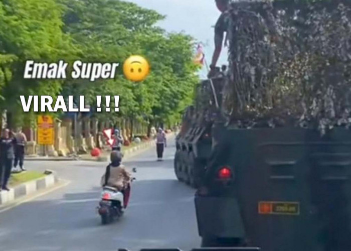 Viral! Hebat Pemotor Trobos Konvoi Panser Anoa TNI, Emak-emak di Lawan !