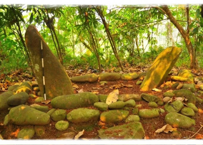 Makam Keramat Moneng Calik! Salah satu Paling terkenal di Lubuk Linggau, Sejarah Masih Terjaga!