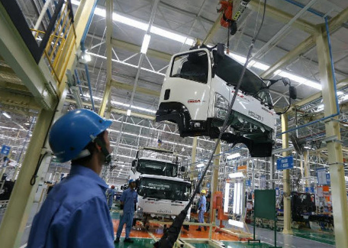 Resmi pindah ke RI dari Thailand, UD Trucks akan menggunakan fasilitas produksi Isuzu Karawang.