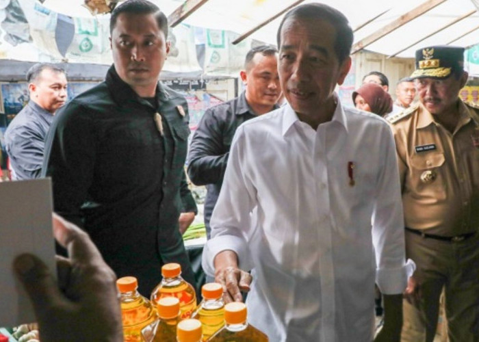 Jokowi Terjun ke Pasar Mungkid: Peninjauan Harga Bawang hingga Kesan Pedagang tentang Presiden yang Merakyat