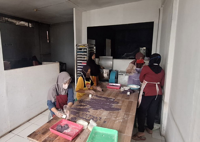Bangkit dari Krisis, Perempuan Tangguh Ini Sukses Dirikan KWT di Lereng Gunung Ciremai Berkat BRI